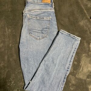 American Eagle Outfitters Women's Light Blue Jeans
